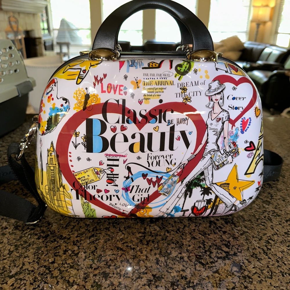 Brighton Headliner Hard Shell Makeup Case